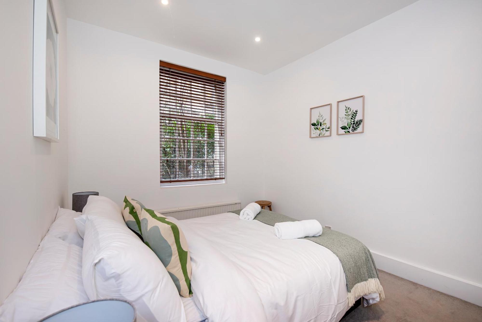 Notting Hill Large 3 Bed * Londra